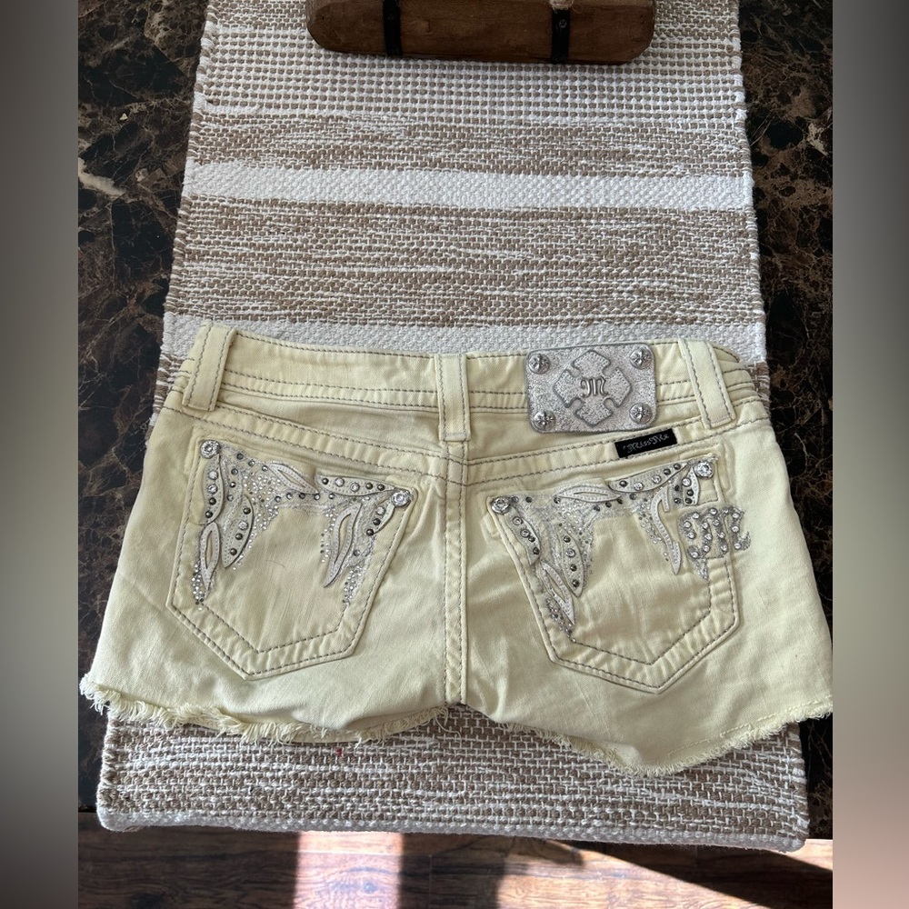 MISS ME SHORTS!